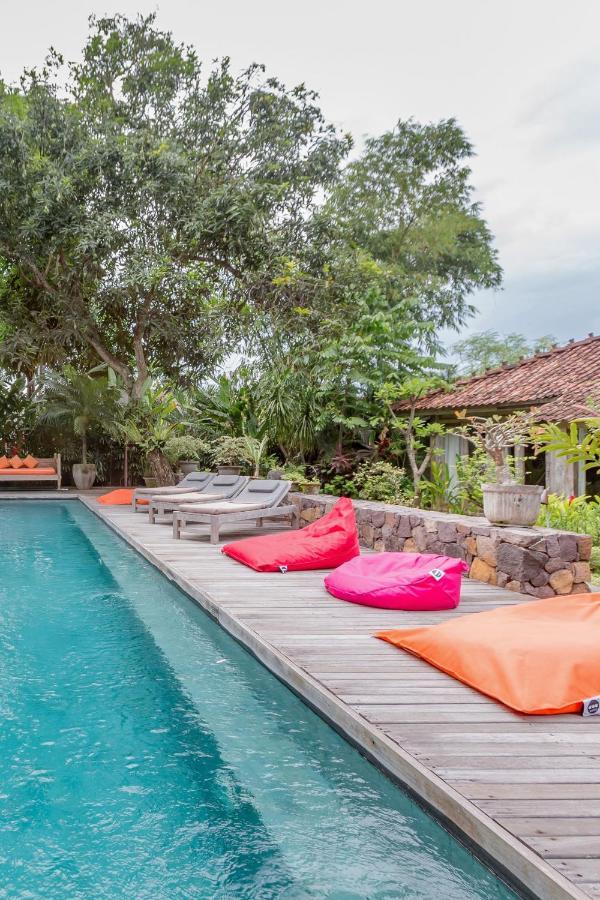 Wahyu Wonderful 4bd With Huge Garden And 2 Pools * Seminyak (Bali)