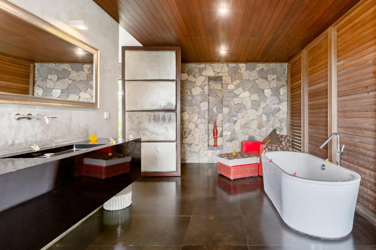 Villa Wahyu Wonderful 4bd With Huge Garden And 2 Pools *